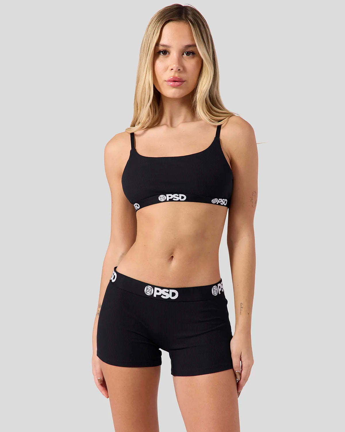 Ribbed - Black